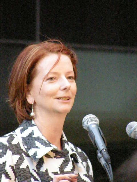 julia gillard : by pip lincolne's phone