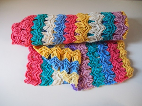 Vintage Fan Ripple Blanket