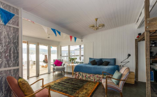 36 Cornelian Bay, Newtown, Tasmania