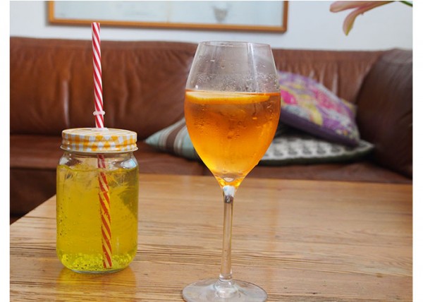 drinks-are-yellow