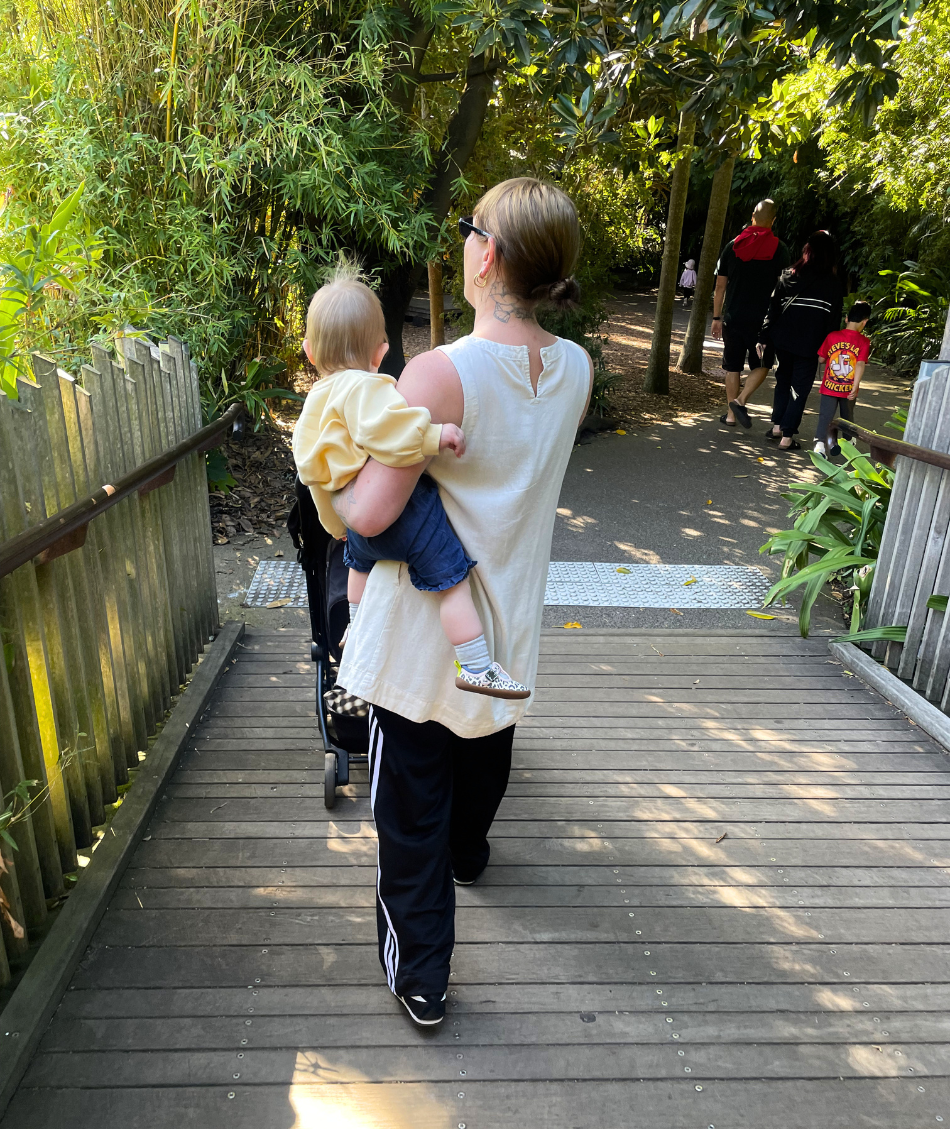 Rin and June at the zoo