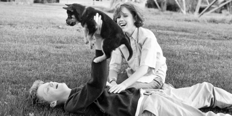 Molly Ringwald and Anthony Michael Hall