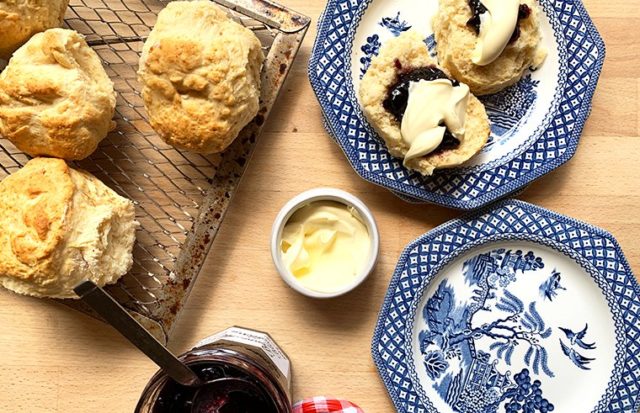 Cream soda scones