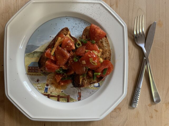 Tomatoes with butter and ginger