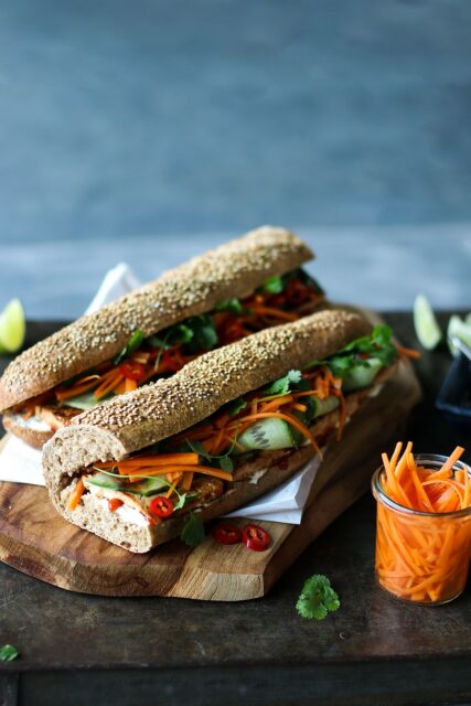 Pick Up Limes Banh Mi